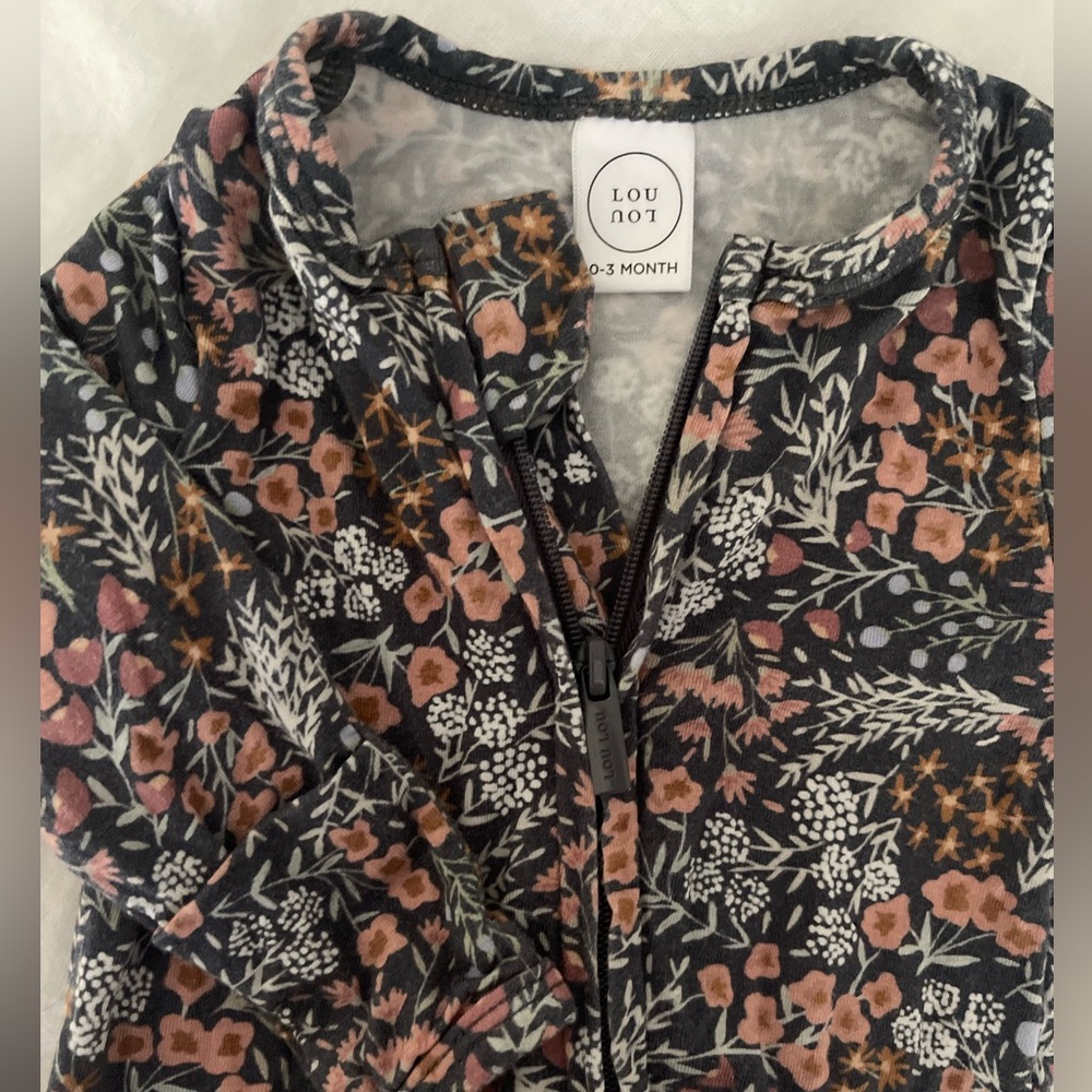 Lou Lou & Company “Bea” Zipper Footie - Size 0-3 months